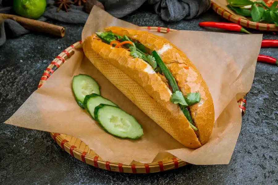 Banh Mi best treet food in Vietnam